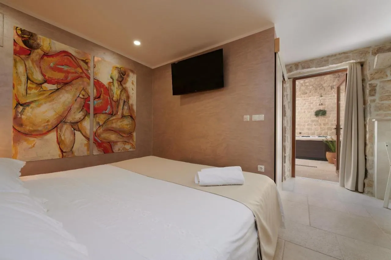 Villa Kudelik - Stone Story 4*, Trogir