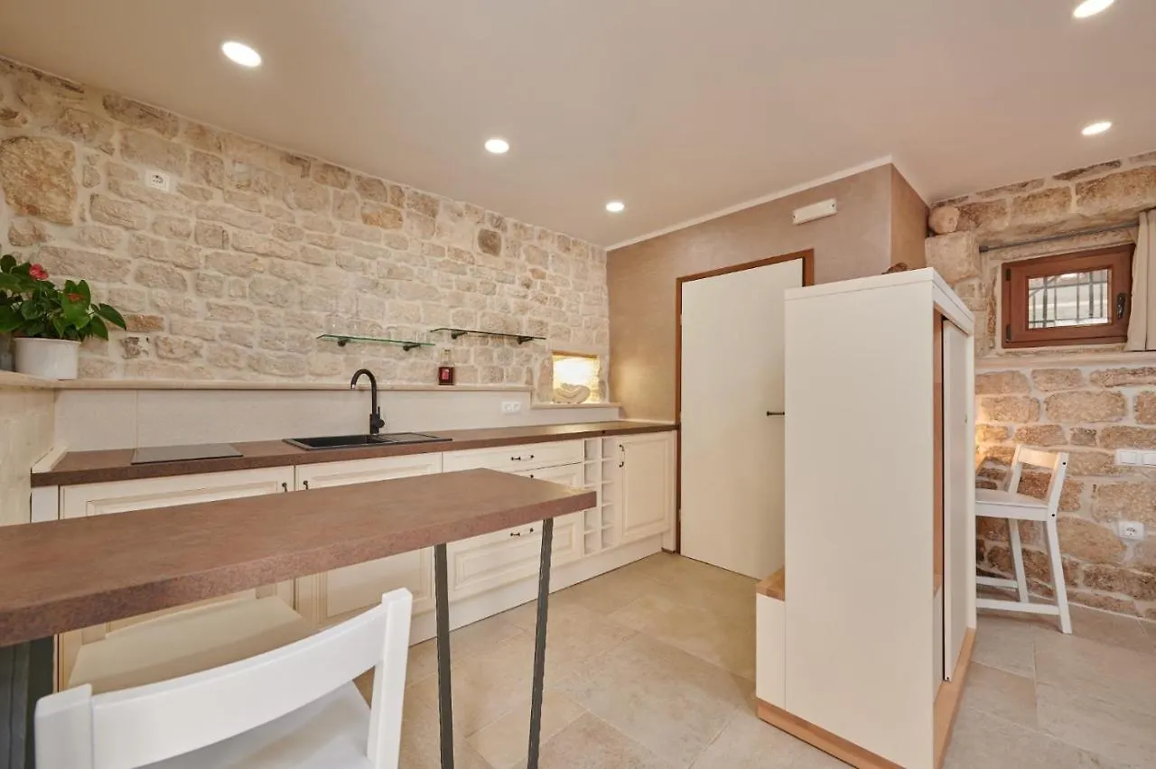 Villa Kudelik - Stone Story 4*, Trogir Croatia