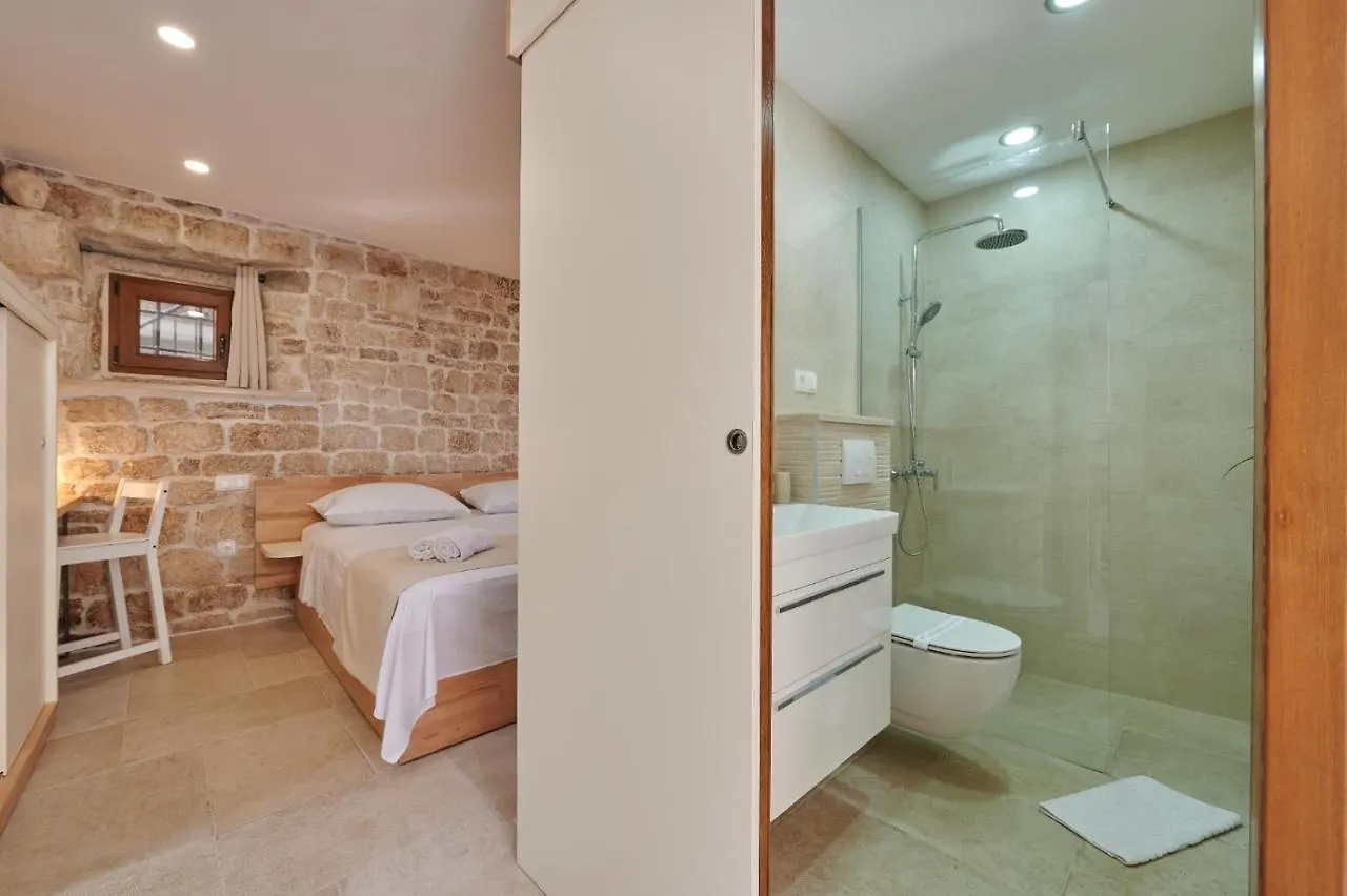 Villa Kudelik - Stone Story 4*, Trogir Croatia