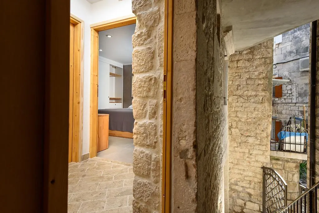 Villa Kudelik - Stone Story Bed & Breakfast Trogir