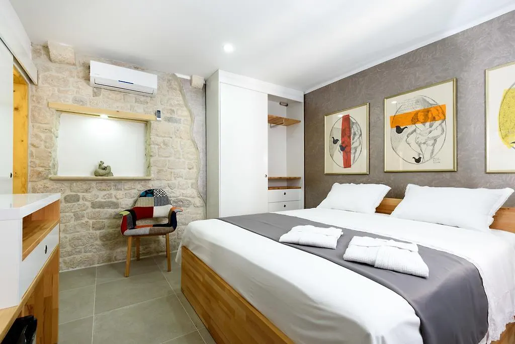 Bed & Breakfast Villa Kudelik - Stone Story
