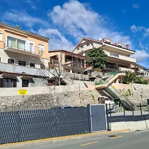 Apartment Komel 