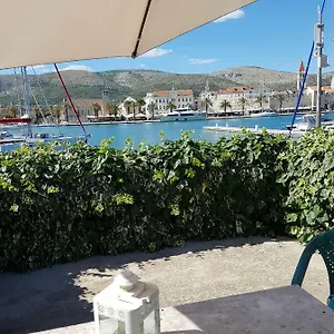 Guest house Cvita ***
